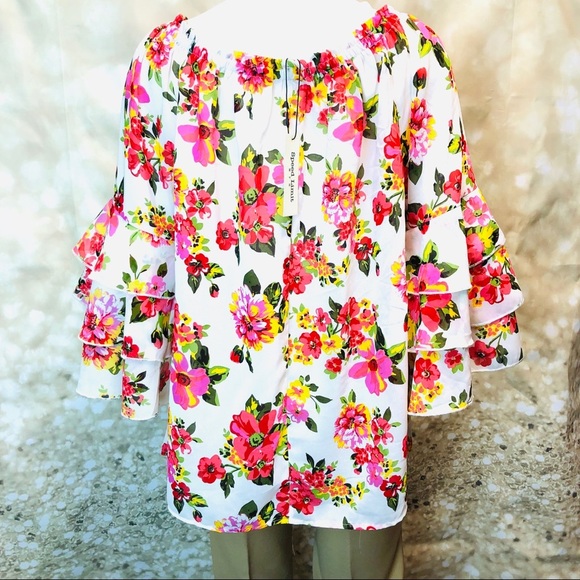 Speed Limit 98 Tops - Women NWT Speed Limit, floral blouse , size 1X